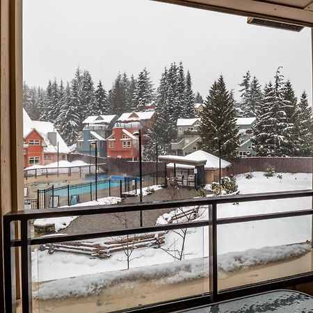 Apartament Creekside Slopeside 1Br With Pool, Hot Tub, Bbq Whistler Zewnętrze zdjęcie